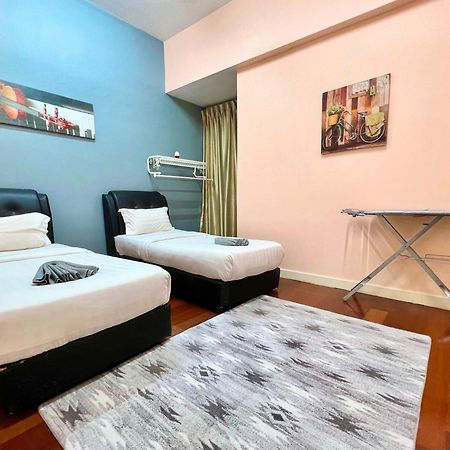 Capital O 90987 The Loft Residences Homestay @ Imago Shopping Mall 2 Kampong Sembulan Kültér fotó