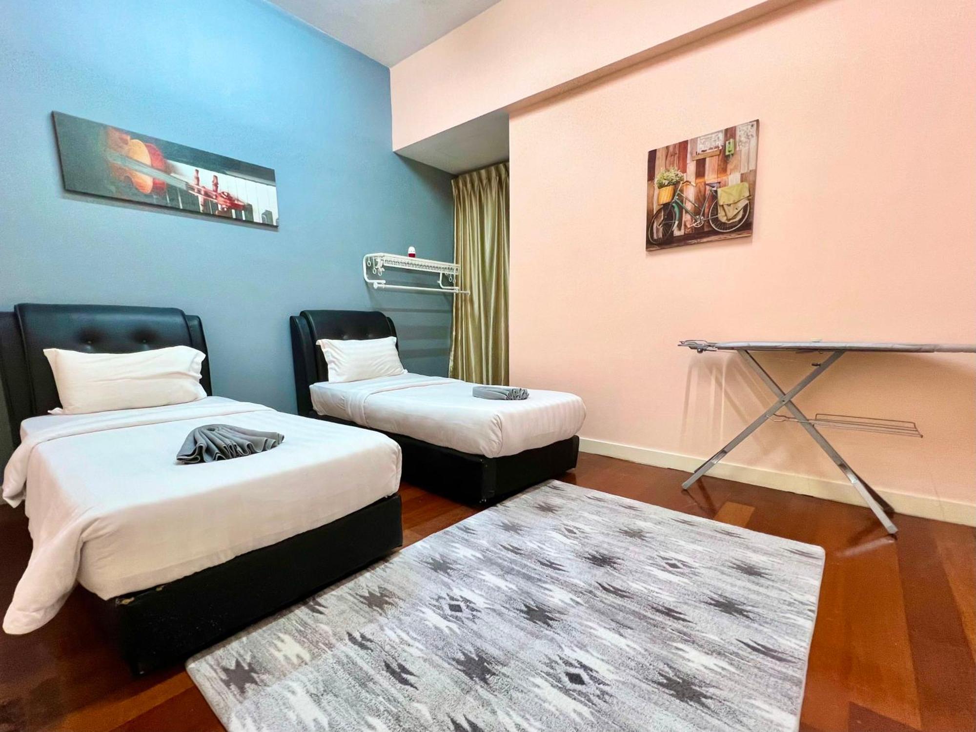 Capital O 90987 The Loft Residences Homestay @ Imago Shopping Mall 2 Kampong Sembulan Kültér fotó