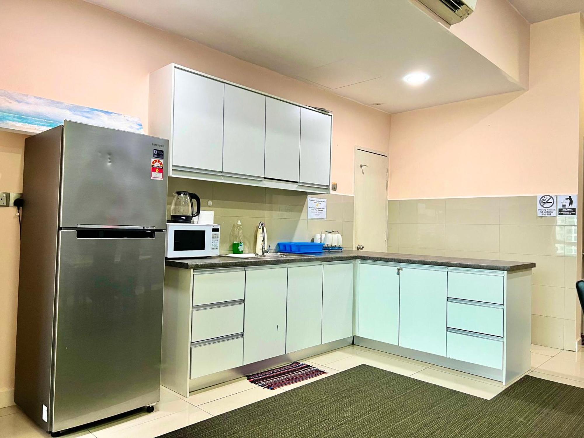 Capital O 90987 The Loft Residences Homestay @ Imago Shopping Mall 2 Kampong Sembulan Kültér fotó